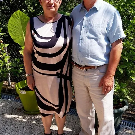 Maison Pour 6 Pers. Avec Piscine Privée Et Animaux Acceptés - Fr-1-616-83 Hébergement de vacances