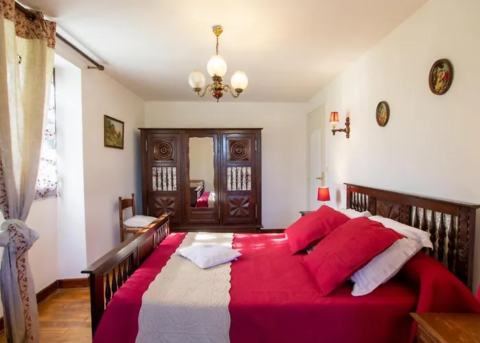 Ferienhaus Maison Pour 6 Pers. Avec Piscine Privee Et Animaux Acceptes - Fr-1-616-83