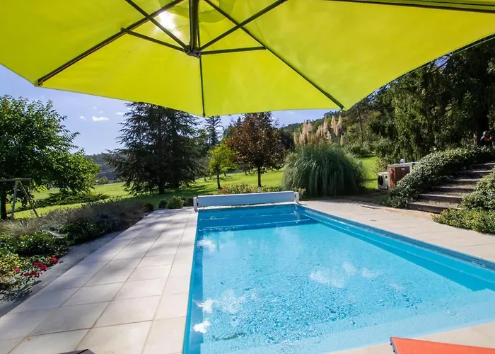Maison Pour 6 Pers. Avec Piscine Privee Et Animaux Acceptes - Fr-1-616-83 Ferienhaus
