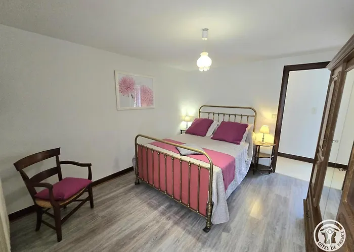Maison Pour 6 Pers. Avec Piscine Privee Et Animaux Acceptes - Fr-1-616-83
